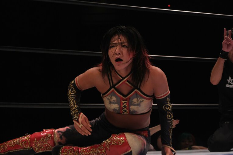 水着グラビアも披露のアイドル路線から急転換…素顔は“オラオラ”、スターダムのベルトも獲得した岩田美香の渇望「総合格闘技かキックにも」(24)