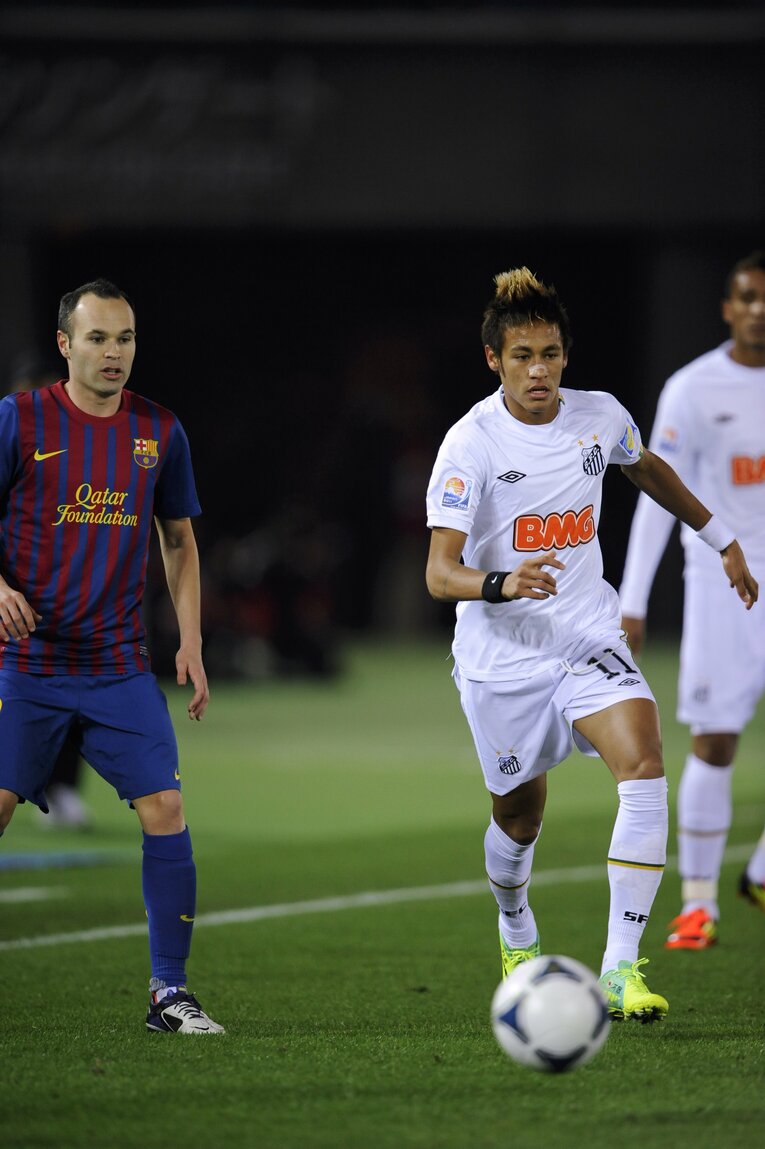 イニエスタとネイマール　©Takuya Sugiyama