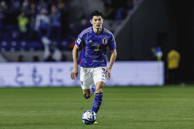 ドリブルで持ち上がる谷口彰悟　©Kiichi Matsumoto