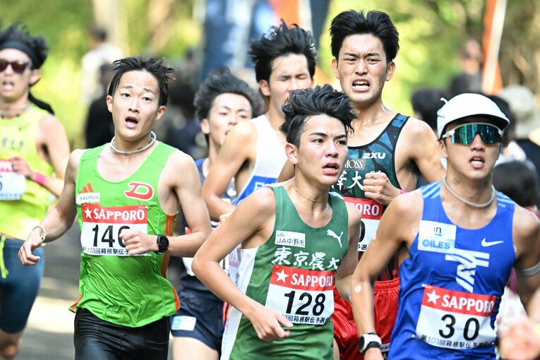 2026年、箱根駅伝予選会で力走する東農大・野田修人（1年）　©Keiji Ishikawa
