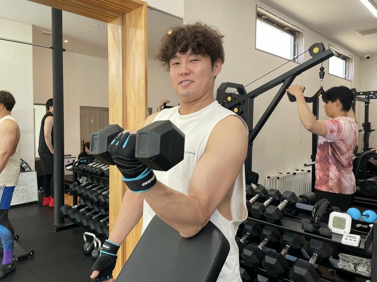 鍛え上げた肉体で40歳まで現役をめざす！　©Takashi Ishizuka