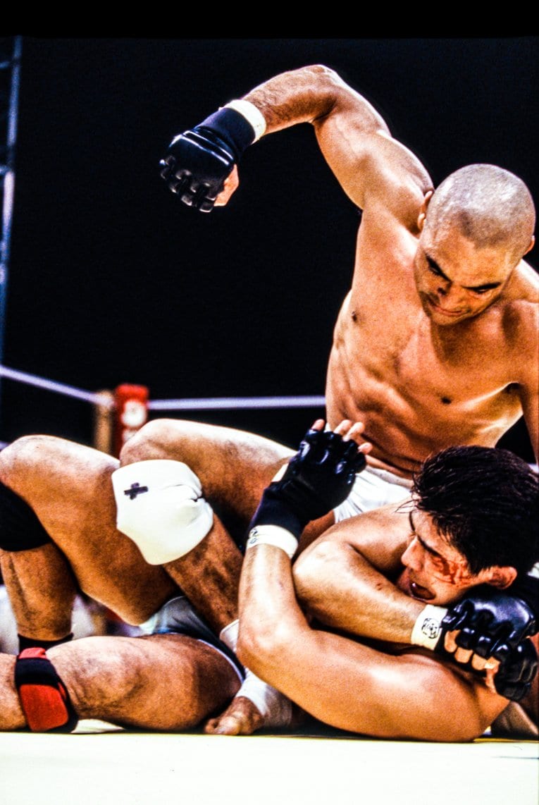 号泣する桜庭和志、高田延彦のハッピーエンド、伝説のミルコvs.ノゲイラ… カメラマンが目撃したMMA東京ドーム大会の衝撃の瞬間(20)