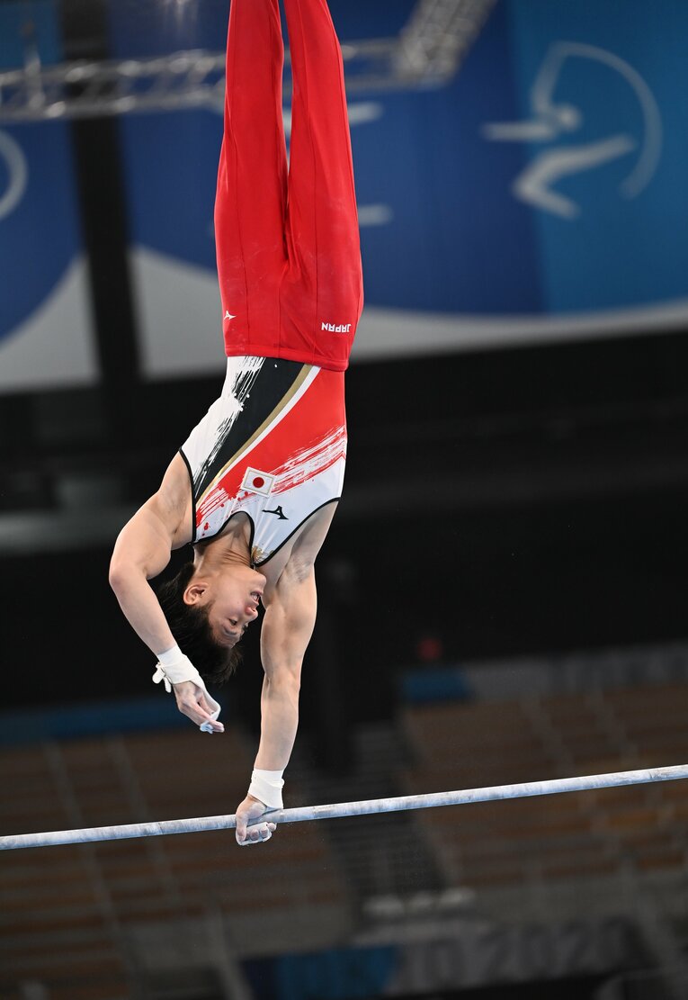 “内村のいない”体操日本代表は世界の頂点にどう近づいた？ 1年前に「3番手」と評された“平均21.5歳の4人”の急成長(18)