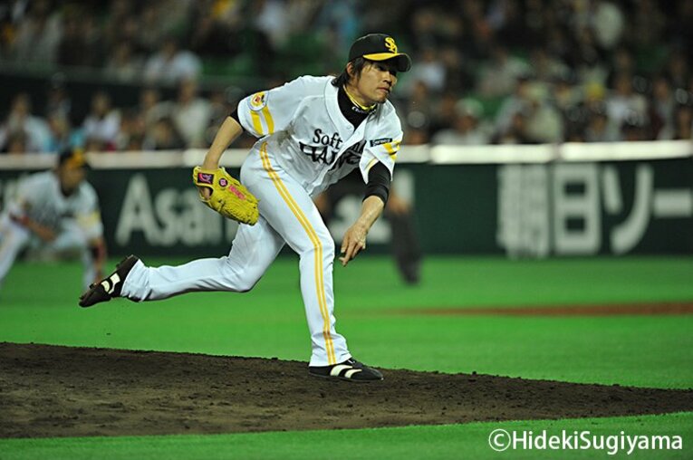 クセが凄い！ 左サイドスロー列伝。高梨雄平が巨人で活躍、その理由は？(2)