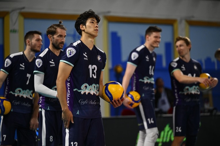 2023年、パリ・バレー（フランス）でプレーした宮浦健人　©︎L'EQUIPE/AFLO