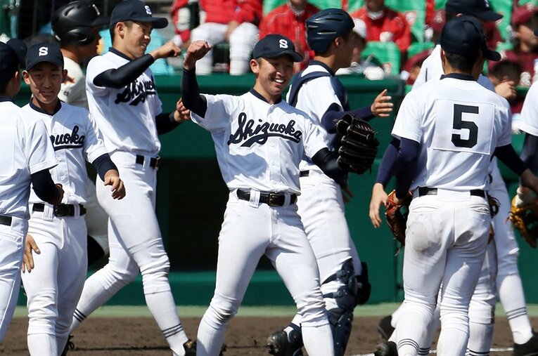 2018年センバツでの静岡高校 ／ photograph by JIJI PRESS