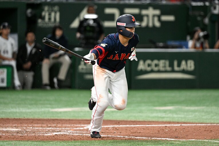 門脇は初戦の台湾戦で3安打を放つなど3試合で5安打　©︎Getty Images