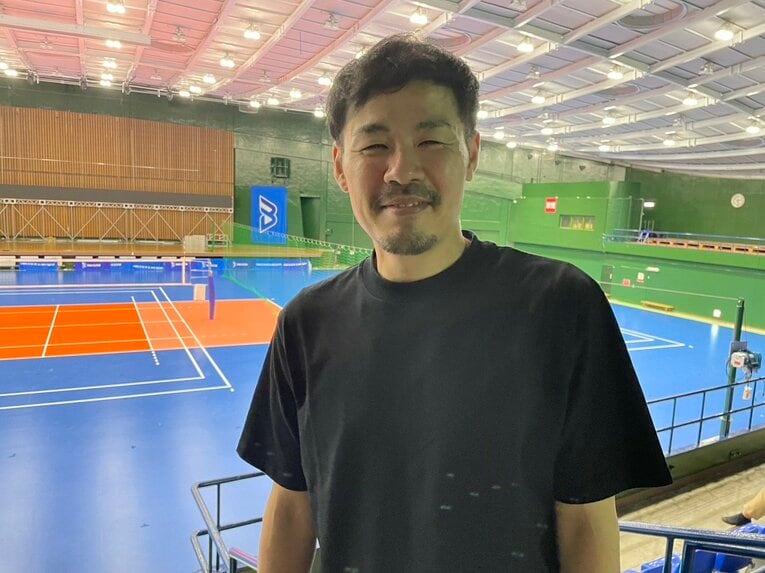 大阪ブルテオンでコーチを務める永野健。今季はブラジルスーパーリーガのスザノ・ヴォレイに派遣される（筆者撮影）