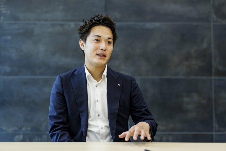 大船渡高校の同級生として佐々木朗希とともに戦い、現在はオープンハウスグループ営業職の柴田貴広さん　©Kiichi Matsumoto