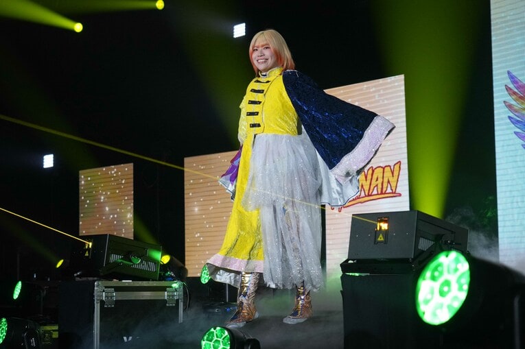 入場する羽南　©Essei Hara