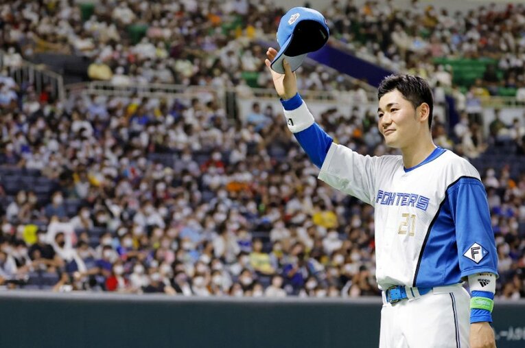 プロ５年目を「変化」の年と位置付けた清宮。試合出場数はチームトップだ ／ photograph by KYODO