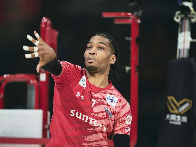 デ・アルマス アライン（サントリーサンバーズ大阪）　©︎Yuki Suenaga