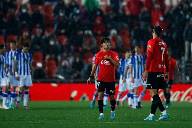 “クボが噛み合わない縦関係”に名手も同情？ 納得できない久保建英の表情、36歳ダビド・シルバの魔術〈撮影者の視点〉(22)