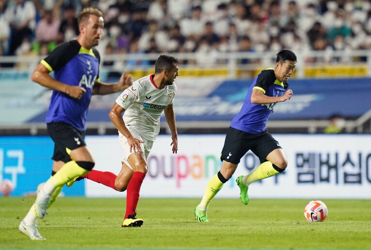 クーパンは「クーパンプレイシリーズ」としてトッテナム・ホットスパーとセビージャの親善試合を開催した実績がある　©Penta Press/JIJI PRESS