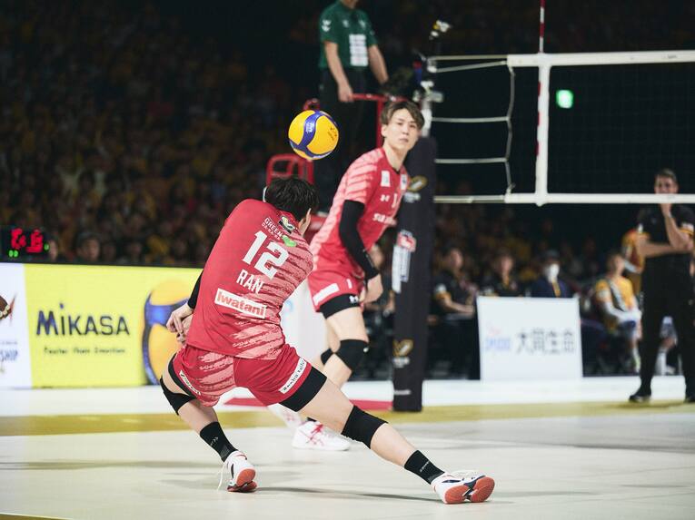 高橋藍（サントリーサンバーズ大阪）　©︎Yuki Suenaga