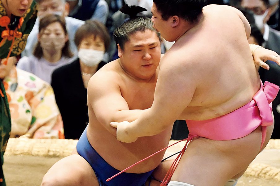 親方衆も唸る若隆景の快進撃。強さの裏に3兄弟の絆あり。<Number Web> photograph by AFLO