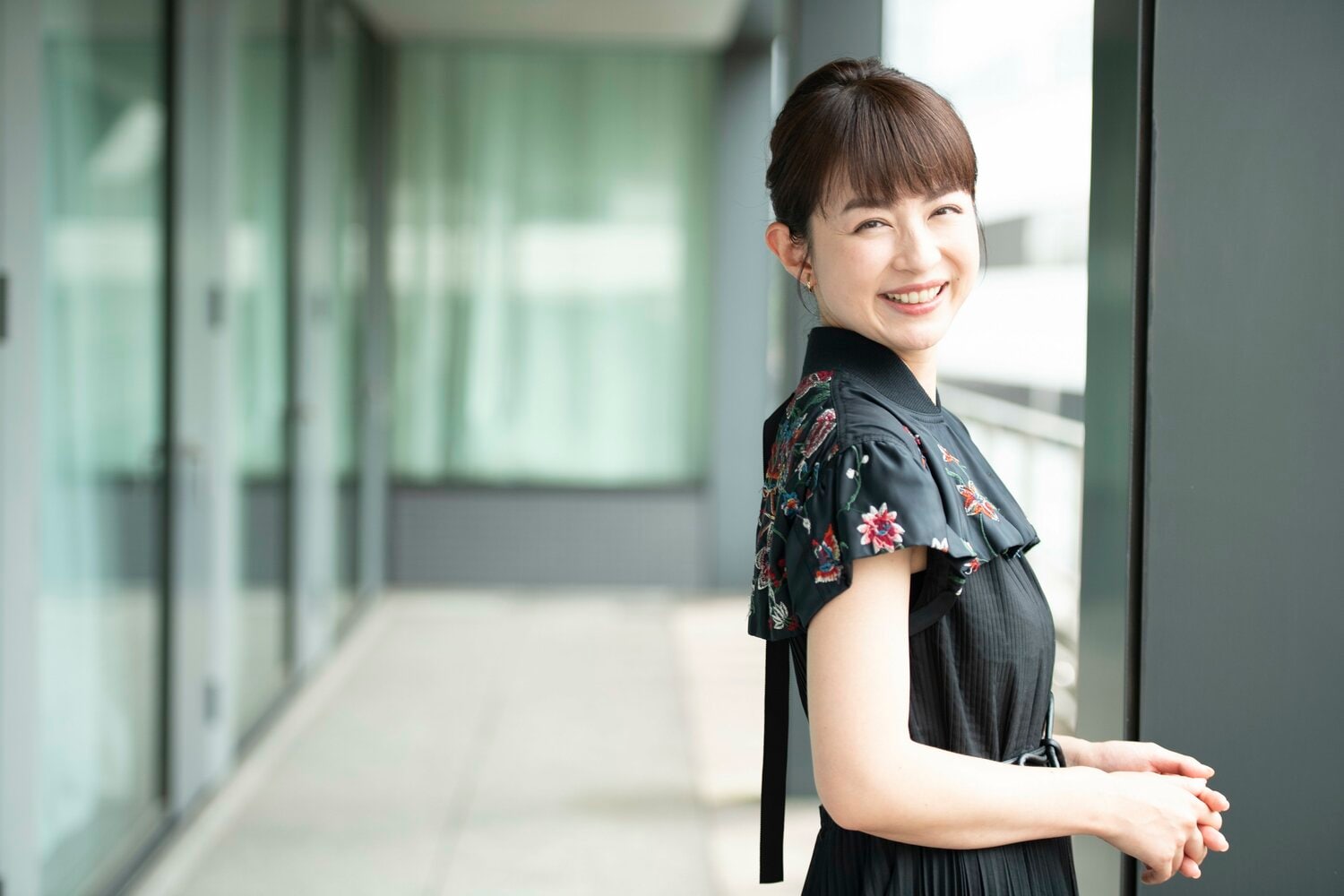 元フジテレビアナウンサーで現在はフリーで活躍する平井理央さん。フジの人気スポーツ情報番組『すぽると!』の2代目メーンキャスターを6年半務めた(写真をクリックすると、特別撮りおろしカットをすべてご覧いただけます)。