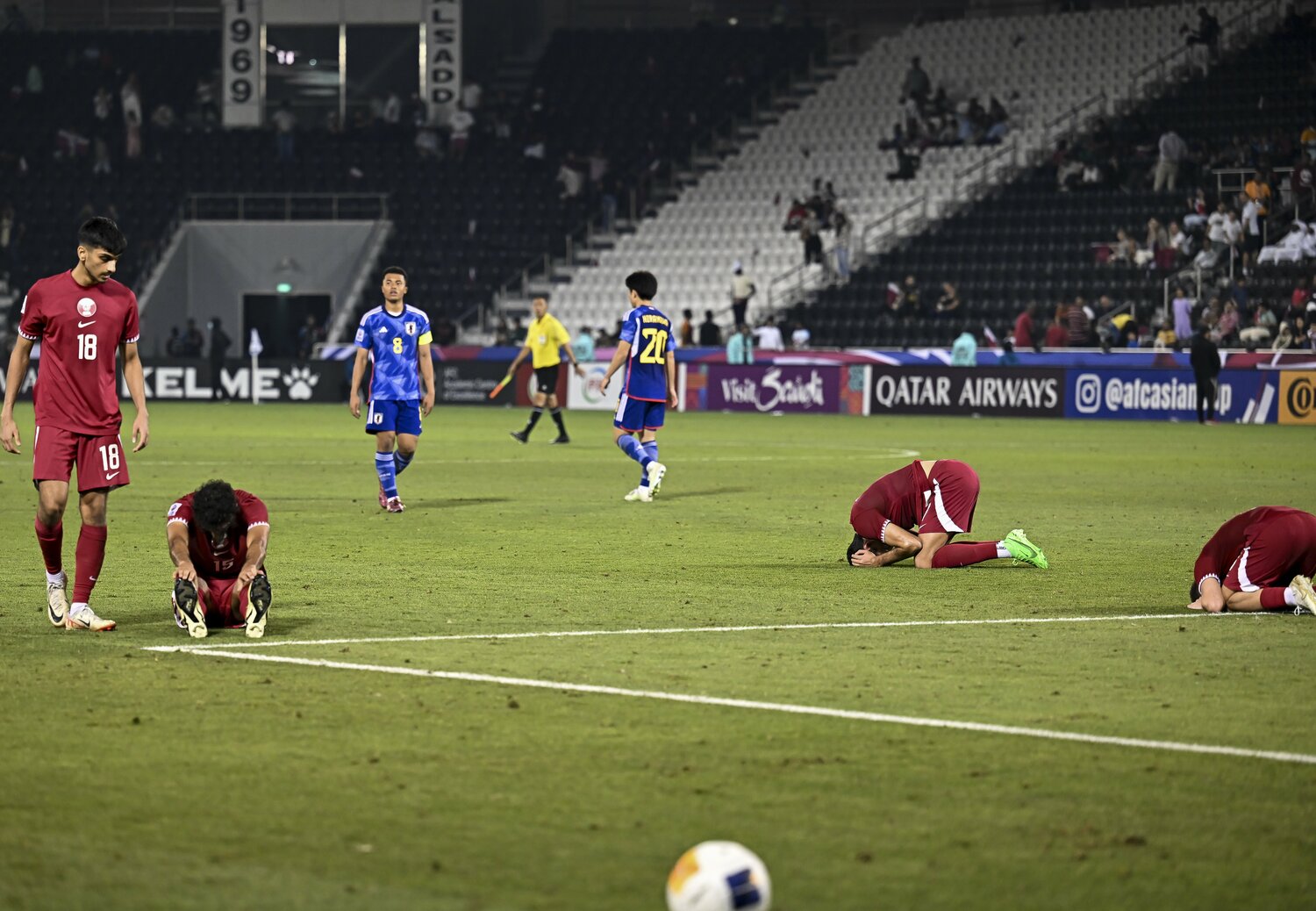 “完全アウェイ”との触れ込みだったカタール戦だが、空席が目立つところも　©Getty Images