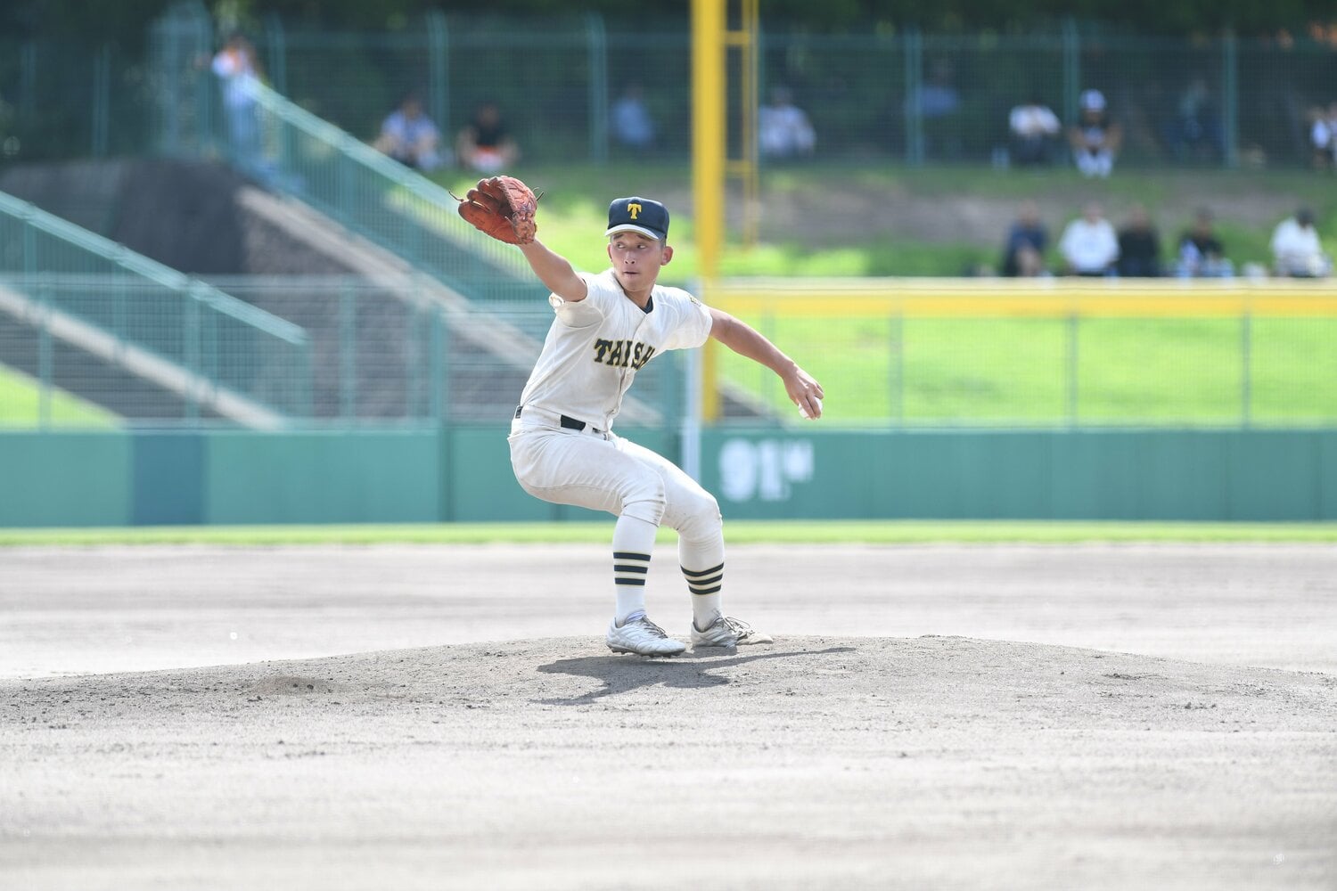 今夏の島根大会で投げる馬庭 ©Kota Inoue
