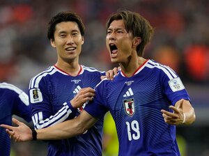 「じつは3人だけの“極秘”沖縄合宿をやっていた」小川航基、菅原由勢、瀬古歩夢…“5人の日本代表を担当する”敏腕代理人が明かす「オランダ戦同点ゴールは偶然ではない」