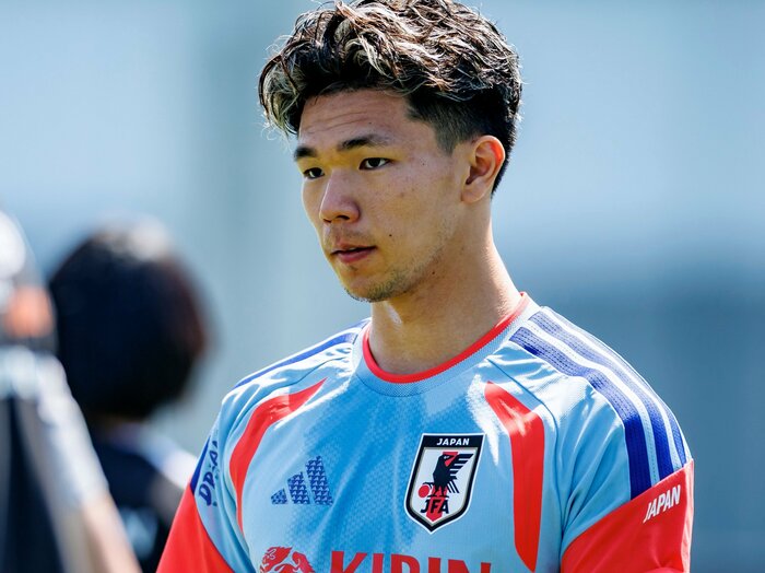 「たった一度のチャンスでW杯日本代表に」塩貝健人（21歳）が明かす”運命を変えた12分間”の舞台ウラ「簡単じゃないことも、もちろんわかっていた」＜Number Web＞ photograph by Getty Images