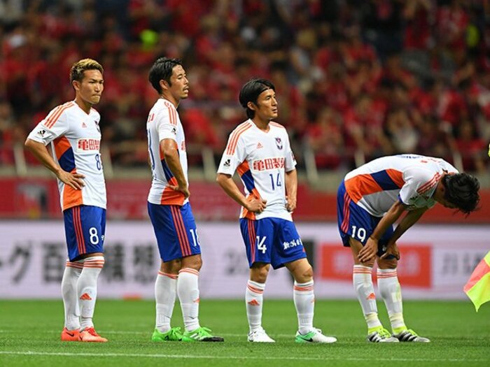 データで占う今年のJ1降格クラブ。勝点ひとケタで折り返した新潟は……。＜Number Web＞ photograph by J.LEAGUE PHOTOS