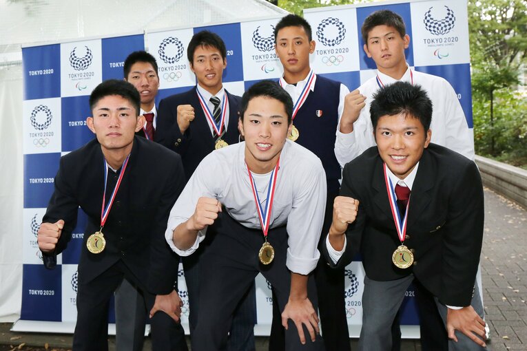 何人分かる？　18歳の今井達也と“同級生”入江大生、楽天・藤平＆早川など同級生のオフショット（2016年10月、東京五輪で追加実施される競技の紹介イベントで）©JIJI PRESS