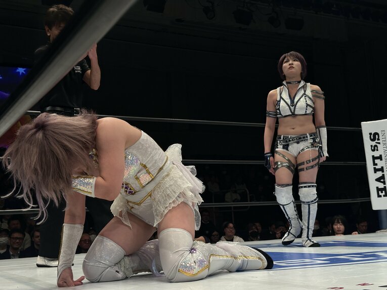 安納サオリvs中野たむ　©Norihiro Hashimoto