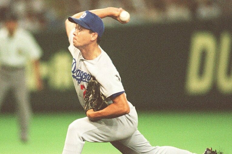 1994年、中日時代の野中徹博。台湾球界を経てNPB復帰を果たし、リーグ優勝をかけた「10.8」にも登板した ／ photograph by JIJI PRESS