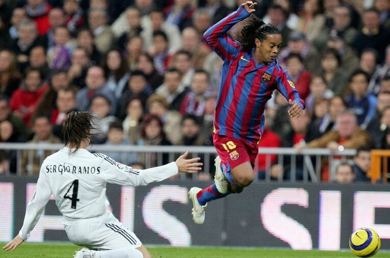 ロナウジーニョ ／ photograph by Getty Images