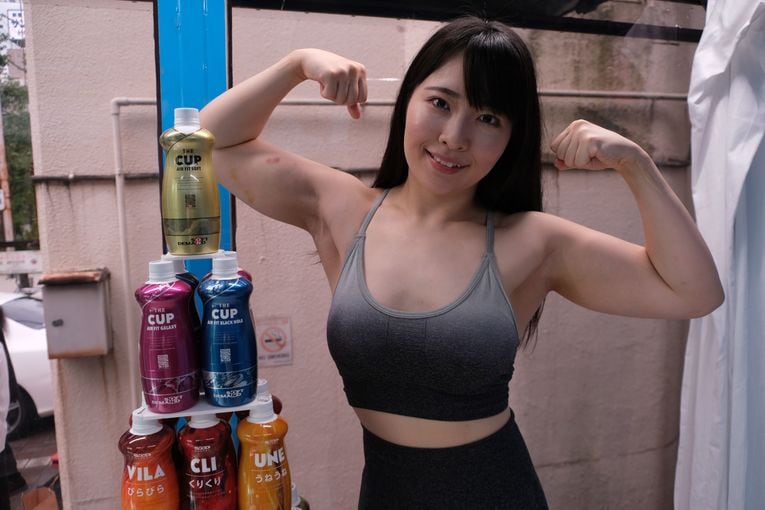 8月24日に行われた「マジックミラー号」での会見