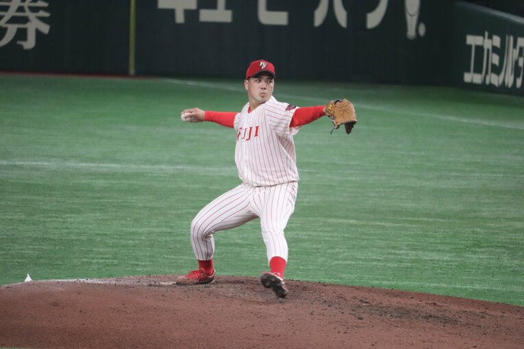 試合後、悔しさを滲ませた富士大・金村尚真　©Yu Takagi