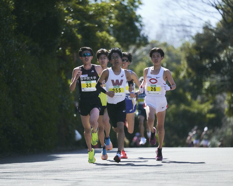 学生ハーフで62分37秒の記録で5位に入った1年生の辻原輝。箱根路では4区を担った　©Yuki Suenaga