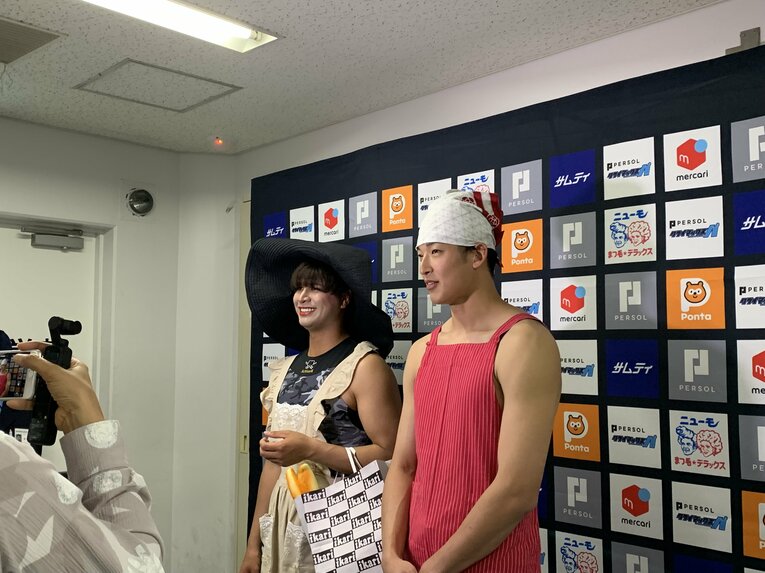 ファンフェスタで生まれた「吹田の主婦」と「芦屋のマダム」©︎Noriko Yonemushi