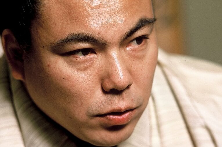 昭和から平成にかけての大横綱・千代の富士。“爆弾”を両肩に抱えながらも鍛錬した肉体で勝ち星を積み上げた　©BUNGEISHUNJU