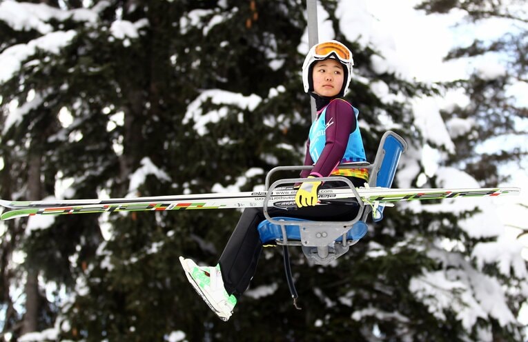父・寛也は幼少期の高梨について「静かでおとなしい子だった」と明かしている（写真は2012年）　©Getty Images