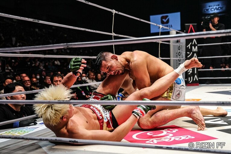 鈴木千裕vs.クレベル・コイケ　©RIZIN FF