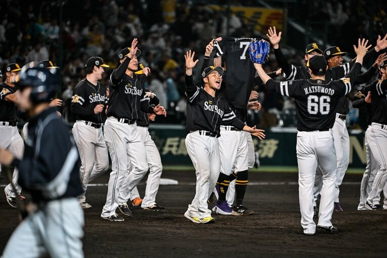 最強ソフトバンクは宝の山といわれる　©Nanae Suzuki