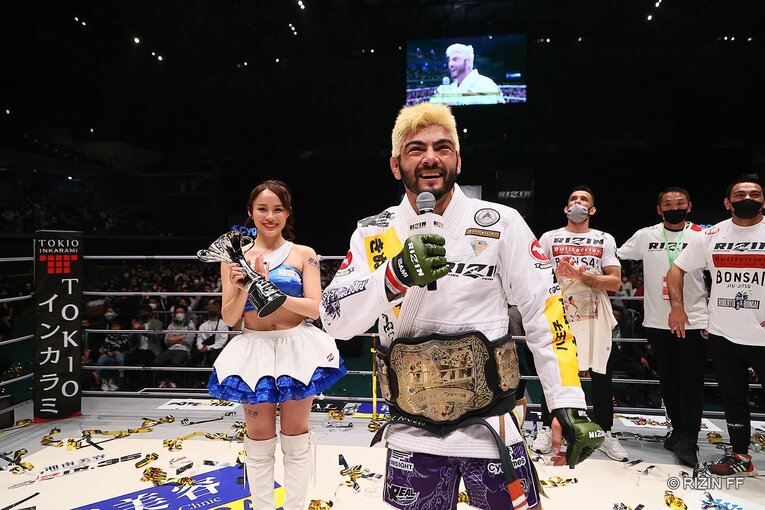 ホベルト・サトシ・ソウザ