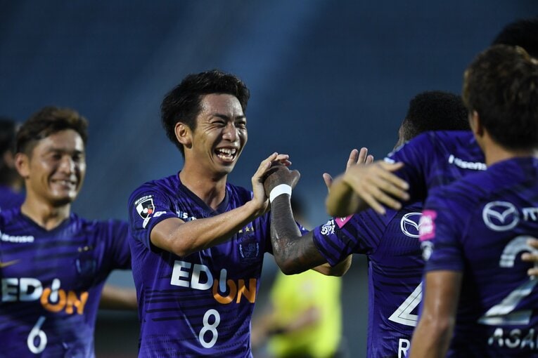 背番号8を背負ってプレーした川辺　©︎Masashi Hara/Getty Images