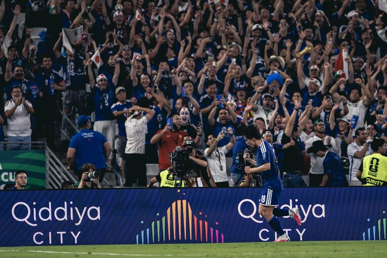 何度でも見たい…チュニジア戦、日本代表ゴールラッシュの連続写真を全部見る（画像は右に続きます）　©Kiichi Matsumoto/JMPA