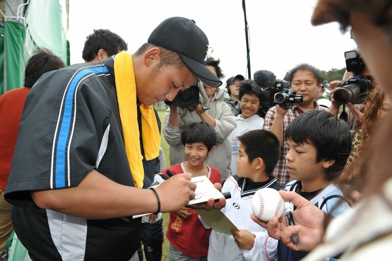 水上善雄「怒った翌日はサイン応対をしていた」　©Takuya Sugiyama