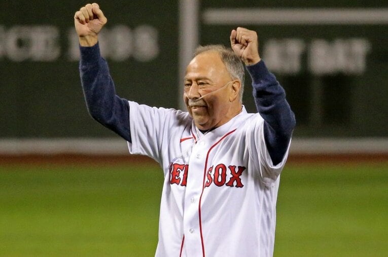 今年のワイルドカードゲーム、レッドソックス対ヤンキース戦の始球式を務めたジェリー・レミー氏 ／ photograph by Getty Images