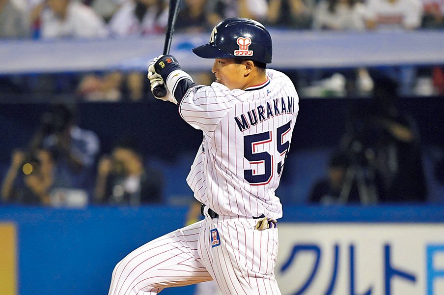 プロ初打席でホームラン。村上宗隆はゴジラの再来か。~ヤクルトの末恐ろしい高卒ルーキー~<Number Web> photograph by KYODO