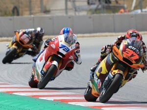 表彰台で喜ばない20歳…Moto2で驚速の進化を続ける小椋藍に、GPライター遠藤智が誰よりも期待をかける理由とは