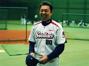 ＜ヤクルト新監督の野球哲学＞ 小川淳司 「燕を甦らせた男の眼力と深謀遠慮」