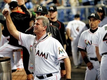 監督交代も異例ではないマーリンズの「お家事情」。~イチローの新指揮官は背広組?~<Number Web> photograph by Yukihito Taguchi