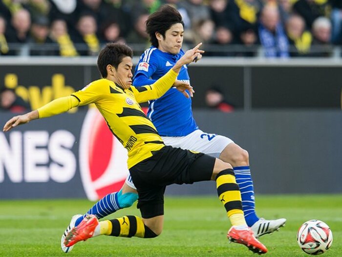 「対立構造になってごめん」即和解の香川真司と内田篤人…“SNSが知らない”高校からの友情「あの時シンジはスゴかった」旧知記者が見聞きした話＜Number Web＞ photograph by VI-Images/Getty Images