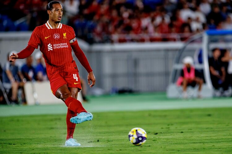 お買い得48億円でサラー獲得」「売却益150億円超を最強DF・GKに