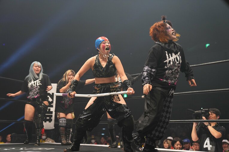 「お前、あの騒動があったのによく来たな」“今のプロレス批判”で炎上した前田日明に、ウナギ・サヤカがモノ申した真意「ぶん殴られようが…」(31)